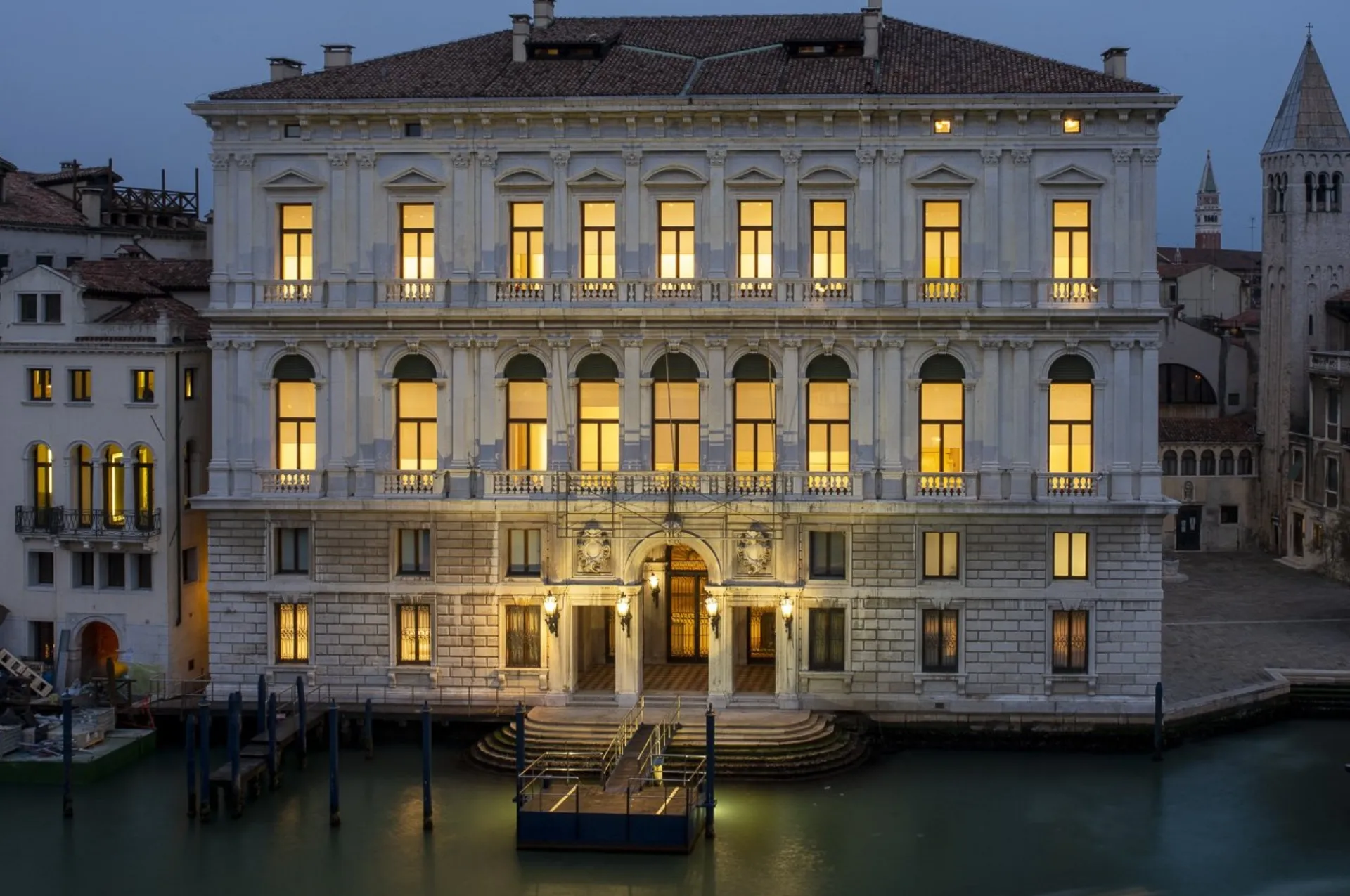 artnow-report-o-novo-medici-prada-artista-brasileira-arte-contemporanea